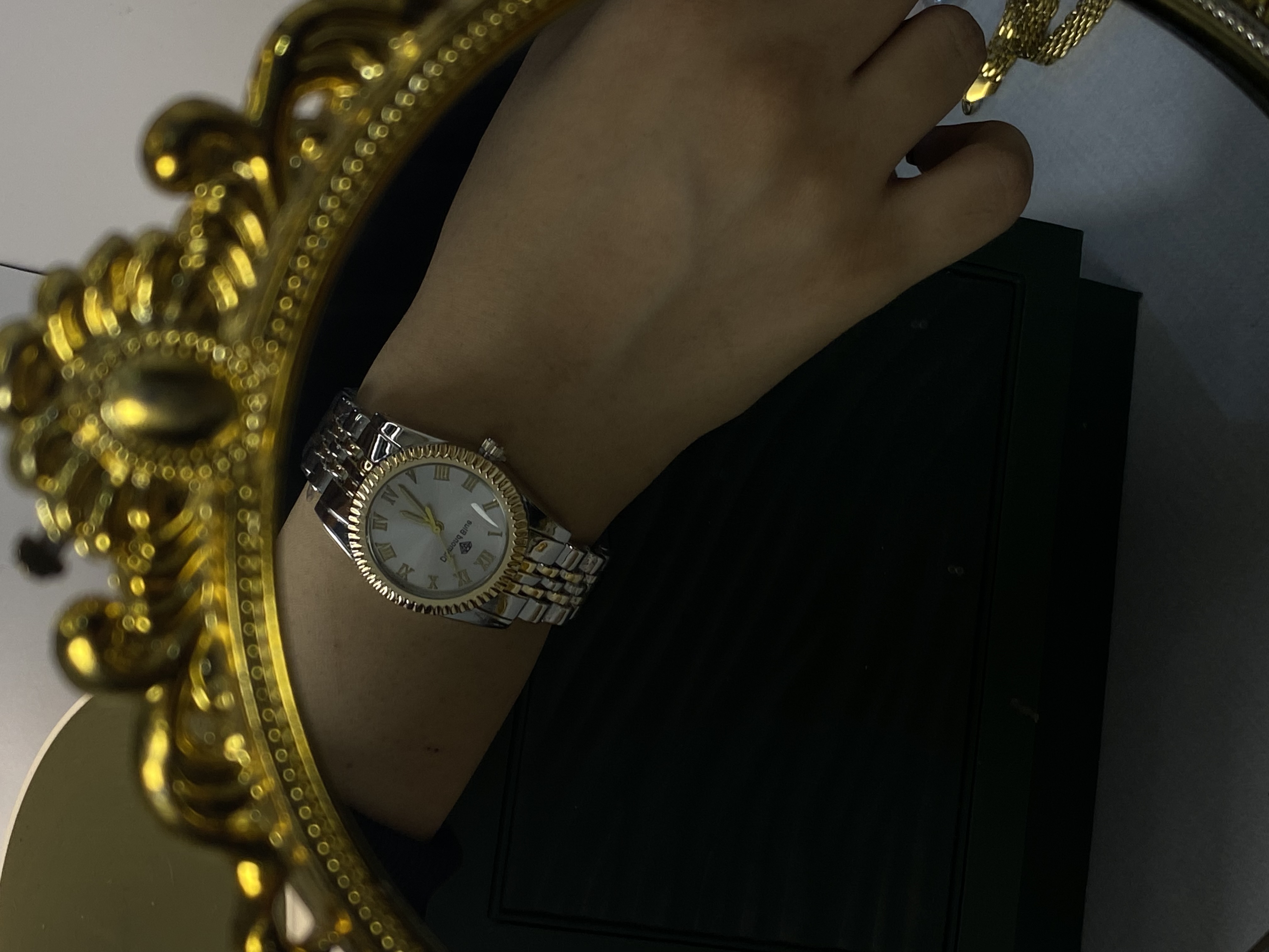 Elegent watch 