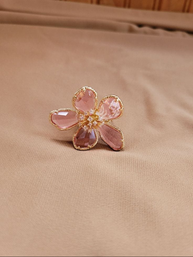 Crystal stone ring in pink colour 